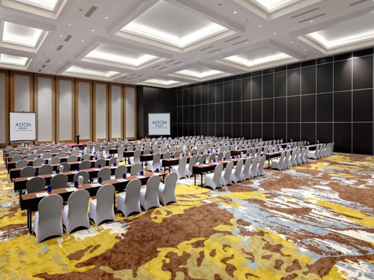 Aston Gresik Hotel & Conference Center Eksteriør bilde