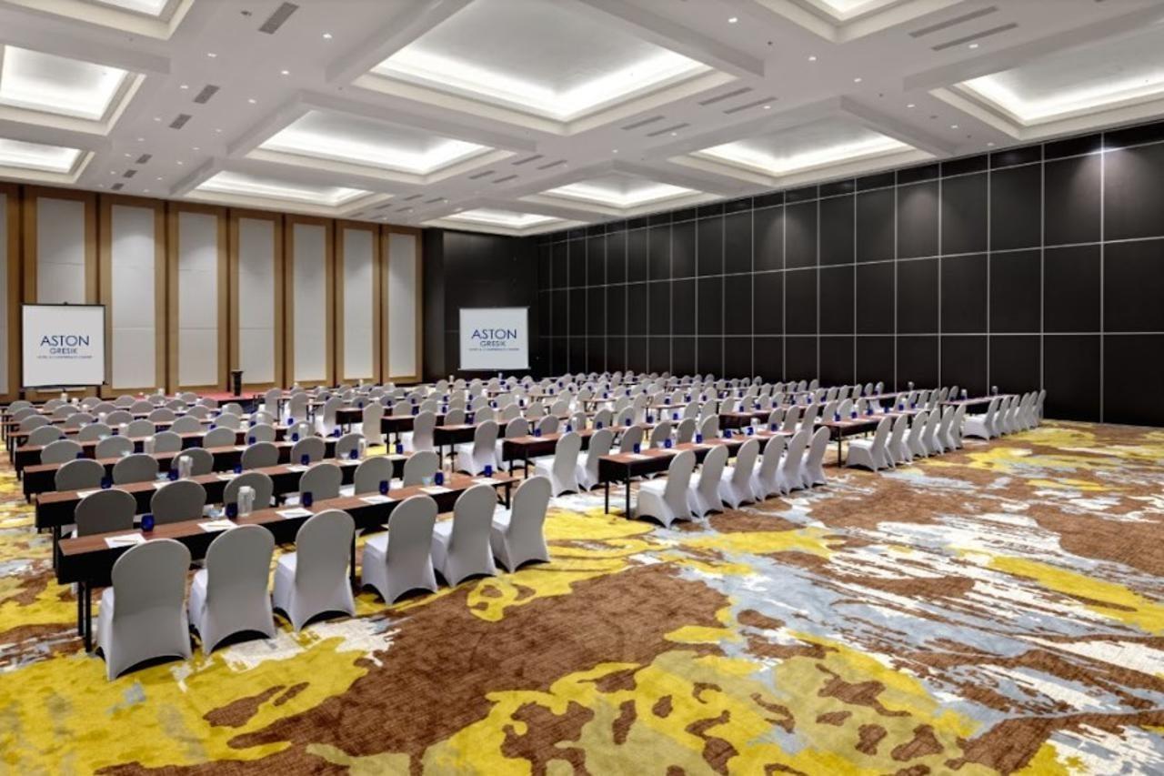 Aston Gresik Hotel & Conference Center Eksteriør bilde