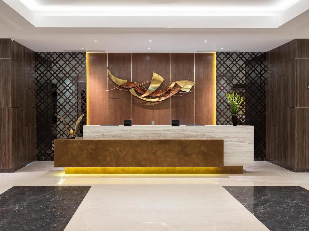 Aston Gresik Hotel & Conference Center Eksteriør bilde